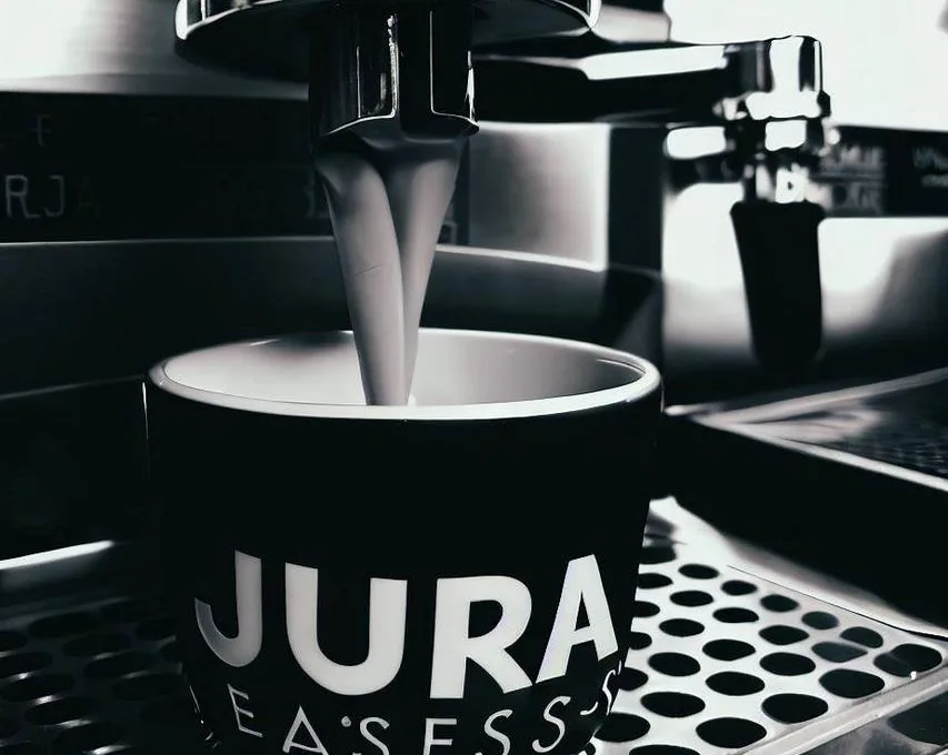 Ekspres Jura Impressa: Doskonała Kawa na Wyciągnięcie Ręki