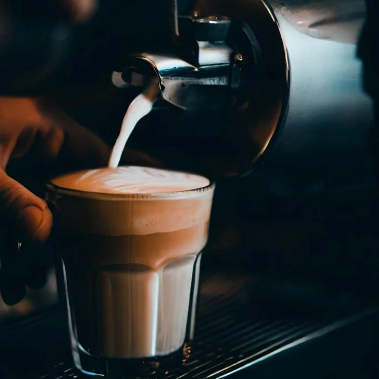 Ekspres do Kawy Latte: Perfekcyjne Rozwiązanie dla Miłośników Kawy